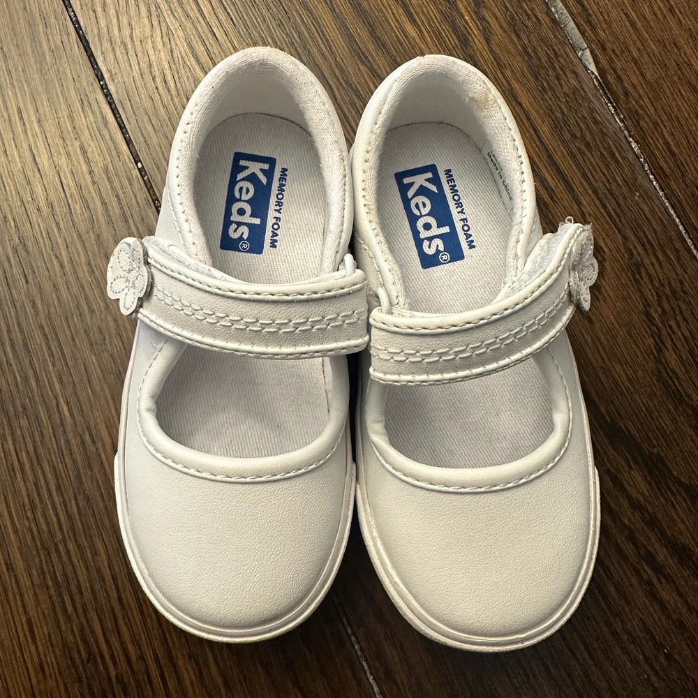 Toddler Keds, size 6W
